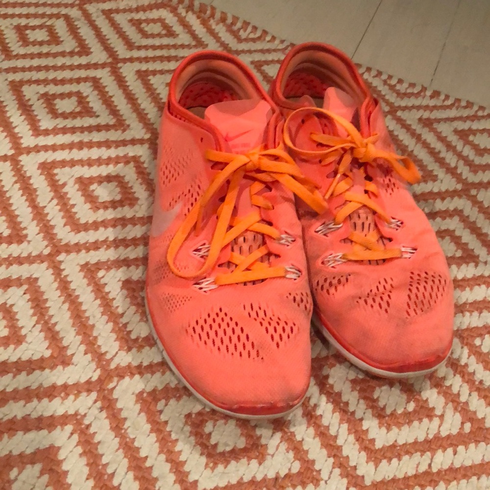 Nike pink and Orange Free Tr Fit 5